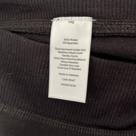 NWOT Talbots Women’s Black Poncho Top Size Large - Picture 6 of 9